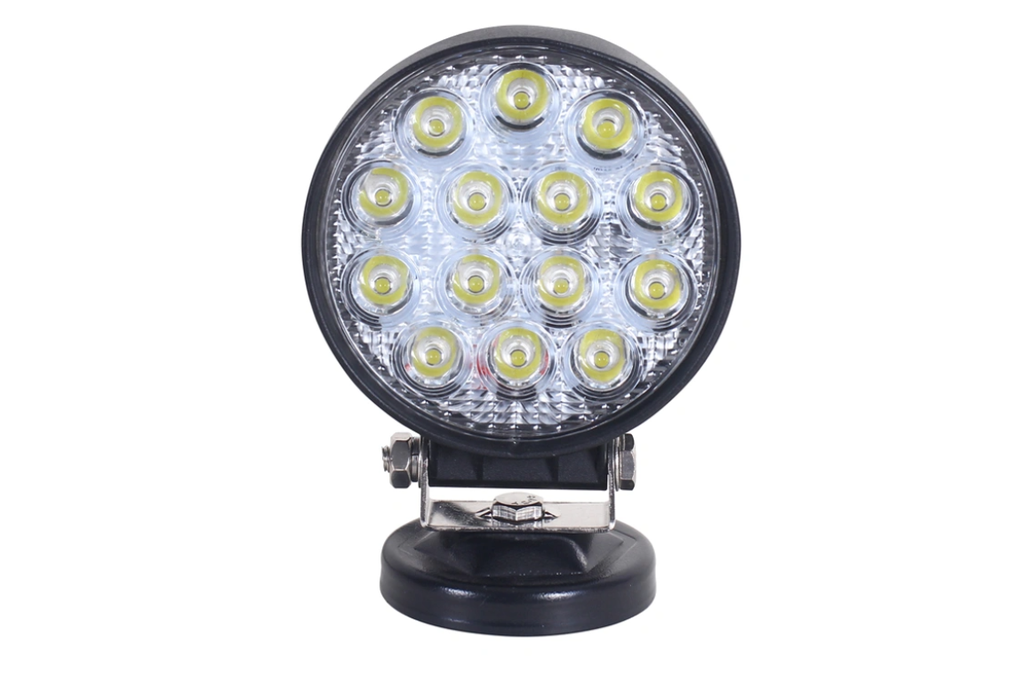 Lampa cu 14 LED-uri 10-30V 42W unghi radiere 30 de grade